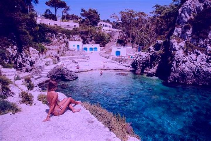 Abigail, 23 — Escort in Surano, Italy