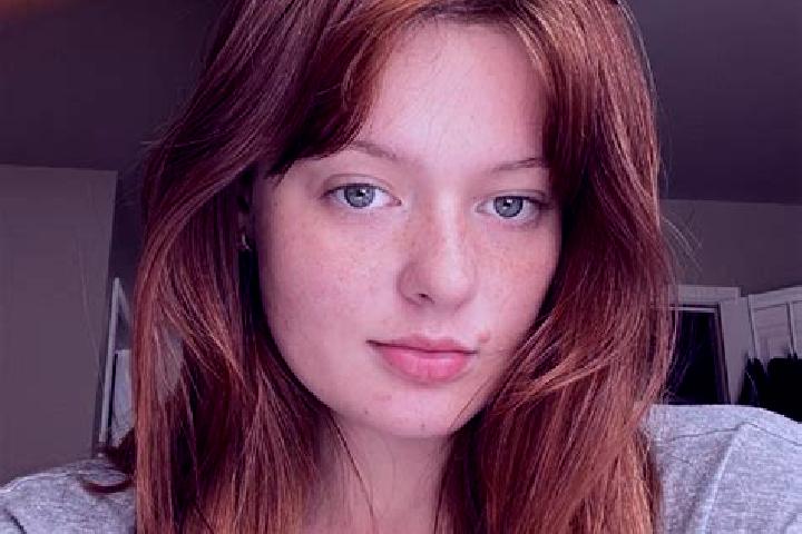 Abigail, 24, a auburn hazel-eyed mixed companion based in Mistorf. Offering Erotic Massage, GFE, Tantra. Available for incall and outcall, day and evening da...