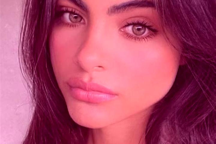 Abigail, 24, a brunette hazel-eyed slavic companion based in Fierbintii de Jos. Offering Striptease, 69. Available for incall and outcall, day and evening da...