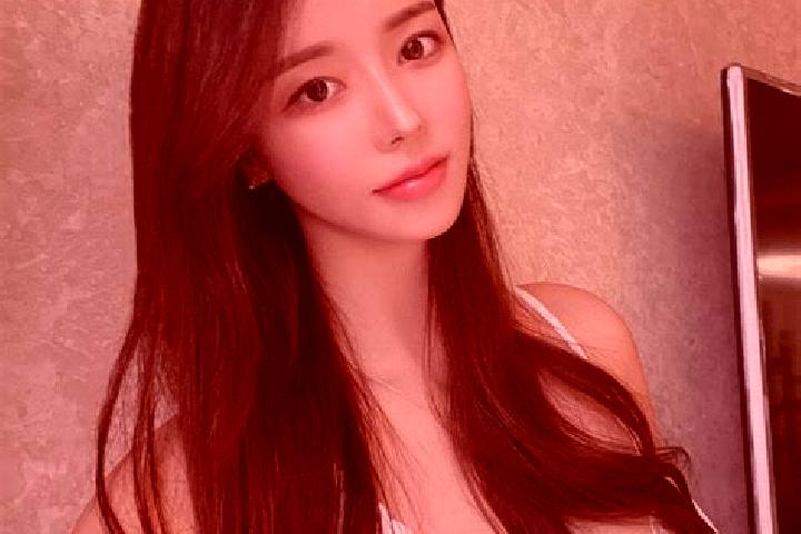 Abigail, 24 — Escort in Miaohang, China