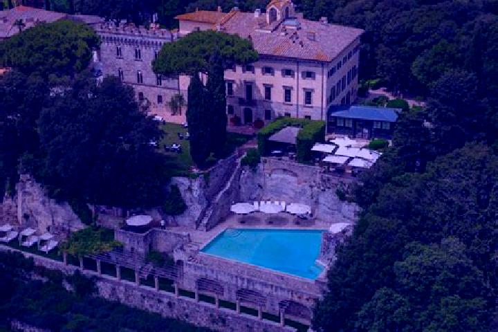 Abigail, 24 — Escort in Palazzo Pignano, Italy