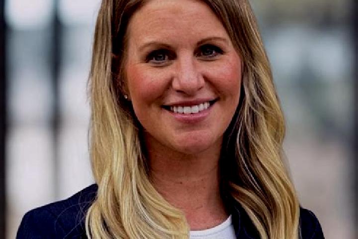 Abigail, 24 — Escort in Vernon Center, United States