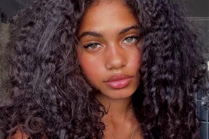 Abigail, 25, a auburn blue-eyed ebony companion based in Verkhnekurgannoye. Offering GFE, Domination, Tantra. Available for incall and outcall, overnight boo...