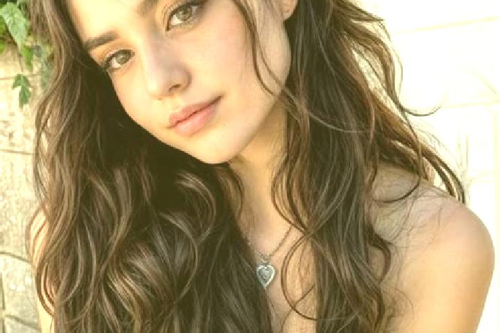 Abigail, 25, a brunette hazel-eyed caucasian companion based in Al Judayyidah. Offering Massage, Party Girl, Erotic Massage. Available for incall and outcall...