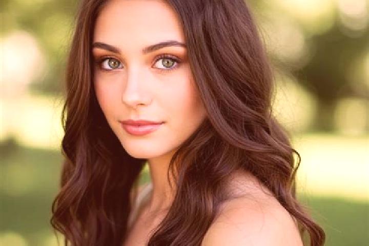 Abigail, 25, a brunette hazel-eyed slavic companion based in Brigham. Offering A-Level, Roleplay, Dinner Date. Available for incall and outcall, day and even...