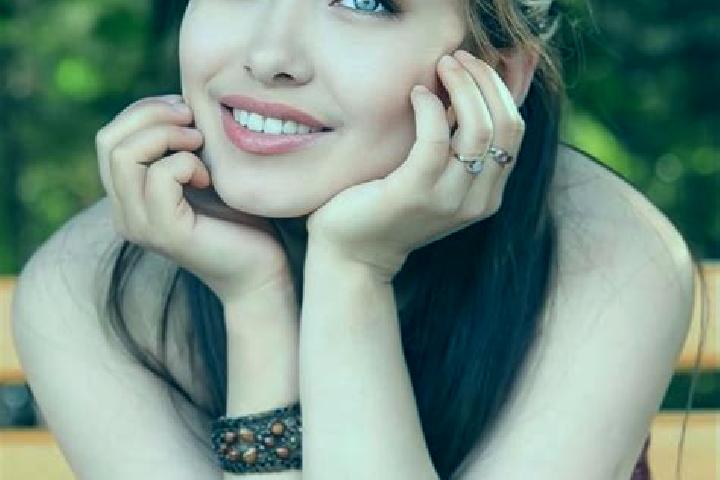 Abigail, 25, a red blue-eyed asian companion based in Naschel. Offering Girlfriend Experience, Massage, Deep French Kissing. Available for incall and outcall...