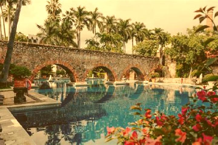 Abigail, 25 — Escort in Atapaneo, Mexico