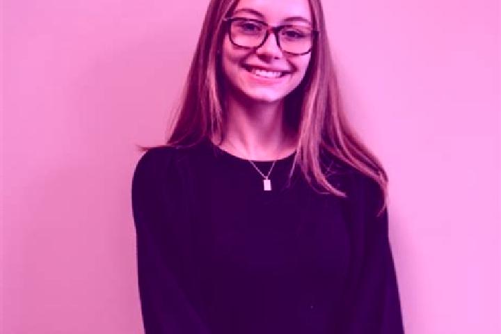 Abigail, 25 — Escort in Carter Lake, United States