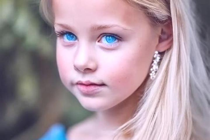 Abigail, 26, a blonde blue-eyed middle eastern companion based in Ponte a Poppi. Offering Erotic Massage, Overnight, 69, GFE. Available for incall and outcal...