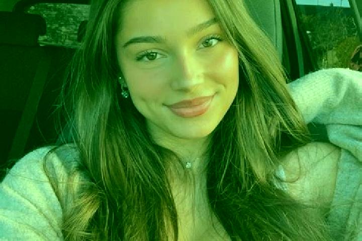 Abigail, 26, a brunette blue-eyed slavic companion based in Masohi. Offering Travel Companion, Girlfriend Experience, OWO. Available for incall and outcall, ...