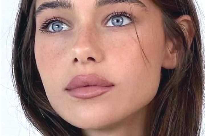 Abigail, 26, a brunette blue-eyed slavic companion based in Uehrde. Offering Overnight, Deep French Kissing, Erotic Massage, 69, Domination. Available for in...