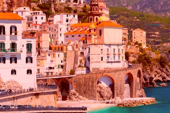 Abigail, 26 — Escort in Mezzolara, Italy