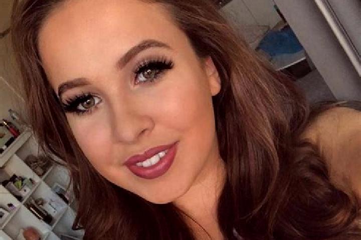 Abigail, 27, a brunette grey-eyed caucasian companion based in Iguidi. Offering Prostate Massage, Fetish, Party Girl. Available for incall and outcall, day a...