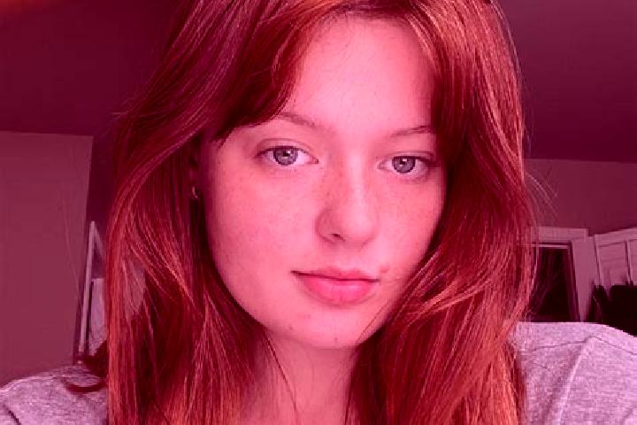 Abigail, 28, a auburn amber-eyed mixed companion based in Treuddyn. Offering CIM, GFE. Available for incall and outcall, day and evening dates.