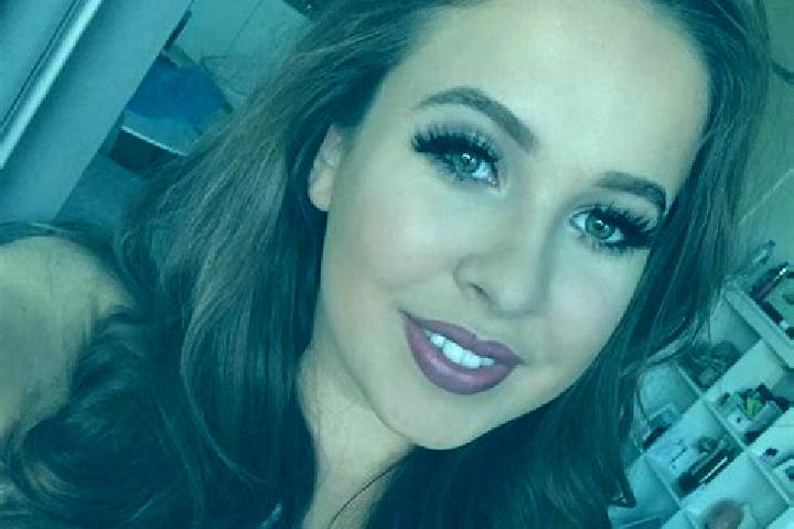 Abigail, 28, a blonde brown-eyed middle eastern companion based in Shek Kip Mei. Offering Duos, Striptease, Party Girl, CIM. Available for incall and outcall...