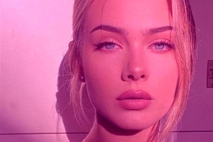 Abigail, 28, a blonde dark-eyed european companion based in Damville. Offering Party Girl, CIM, A-Level, Duos, Dinner Date. Available for incall and outcall,...
