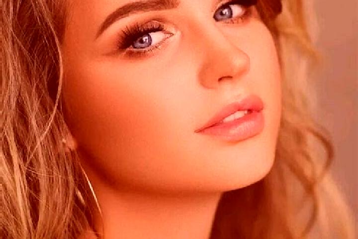 Abigail, 28, a dark blonde blue-eyed mediterranean companion based in Orio al Serio. Offering Prostate Massage, Fetish, Duos, Dinner Date. Available for inca...