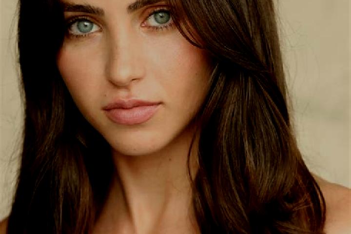 Abigail, 28, a red amber-eyed latina companion based in Quintana del Castillo. Offering Overnight, Roleplay, BDSM, 69. Available for incall and outcall, over...