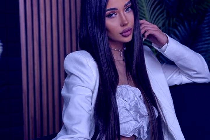 Abigail, 28 — Escort in Arinj, Armenia