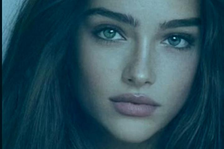 Abigail, 29, a chestnut grey-eyed caucasian companion based in Umm Al Sheif. Offering A-Level, BDSM, CIM, Duos. Available for incall and outcall, day and eve...