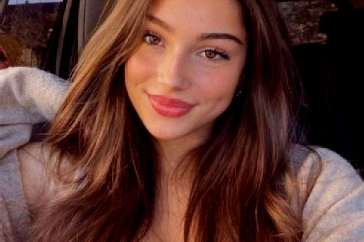 Abigail, 29, a dark blonde hazel-eyed latina companion based in Labastide-Saint-Sernin. Offering A-Level, Couples, 69, Overnight. Available for incall and ou...