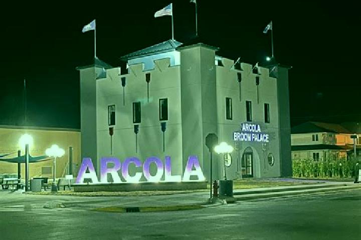 Abigail, 29 — Escort in Arcola, United States