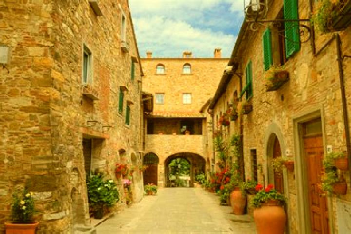 Abigail, 29 — Escort in Poggio San Marcello, Italy