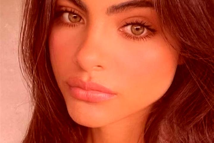 Abigail, 30, a brunette amber-eyed indian companion based in Zaisenhausen. Offering Roleplay, Prostate Massage, Overnight, BDSM. Available for incall and out...