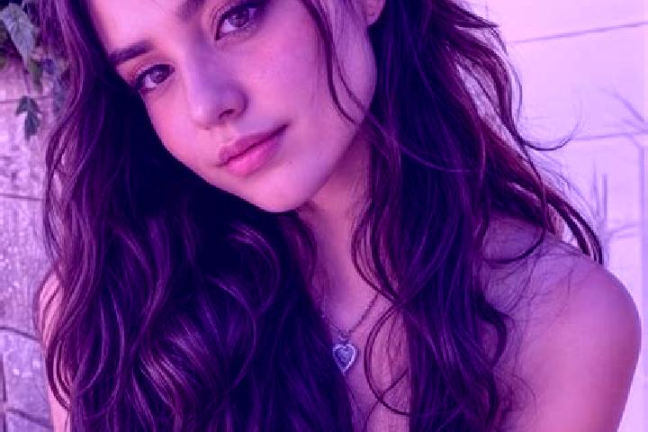 Abigail, 30, a brunette hazel-eyed middle eastern companion based in Arbatache. Offering Erotic Massage, Deep French Kissing, OWO, Overnight. Available for i...