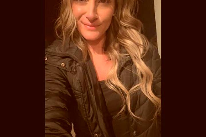 Abigail, 30 — Escort in Parkway, Canada