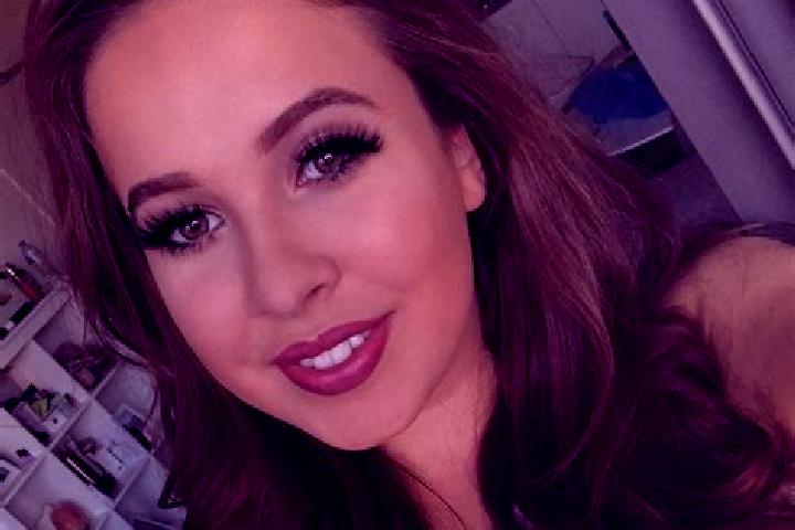 Abigail, 31, a brunette brown-eyed caucasian companion based in Adioumanikro. Offering OWO, Striptease, Massage, Dinner Date. Available for incall and outcal...