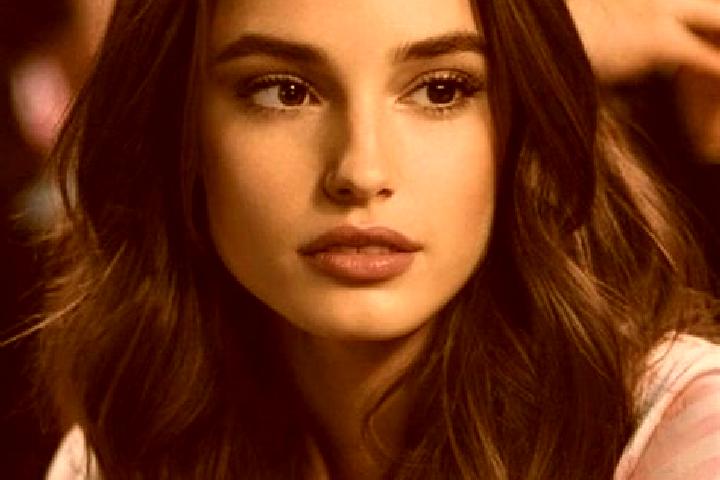 Abigail, 31, a brunette brown-eyed middle eastern companion based in Lodeve. Offering Travel Companion, Massage, Domination, Deep French Kissing. Available f...