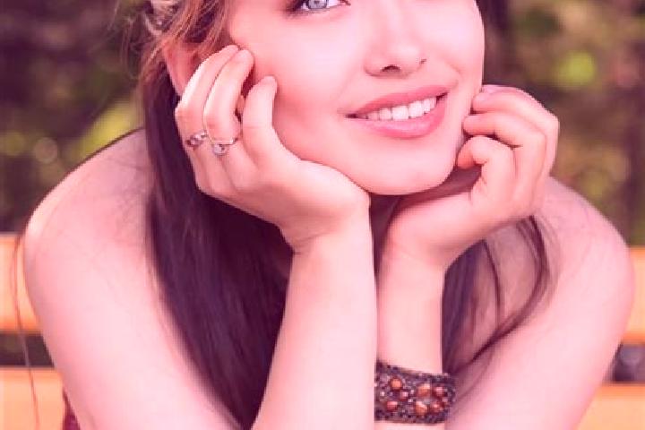Abigail, 31, a red blue-eyed asian companion based in Querevalo. Offering Massage, Dinner Date, Party Girl, OWO. Available for incall and outcall, day and ev...