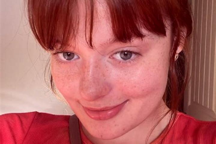 Abigail, 31, a red grey-eyed european companion based in Offranville. Offering Roleplay, Overnight, Duos. Available for incall and outcall, day and evening d...