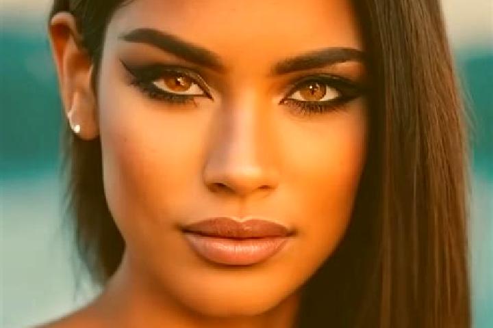 Abigail, 32, a black brown-eyed latina companion based in Marsens. Offering Domination, Fetish, CIM. Available for incall and outcall, day and evening dates.