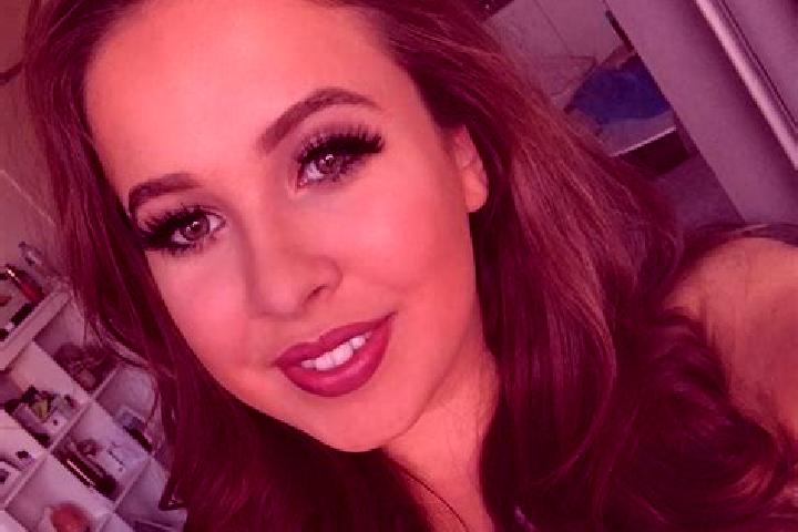 Abigail, 32, a red grey-eyed ebony companion based in Dragasani. Offering Party Girl, CIM, Deep French Kissing, Dinner Date. Available for incall and outcall...
