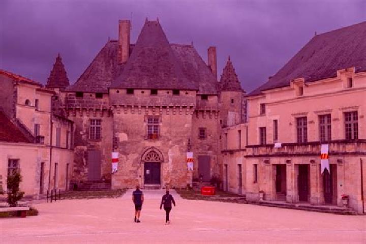 Abigail, 32 — Escort in Barbezieux-Saint-Hilaire, France