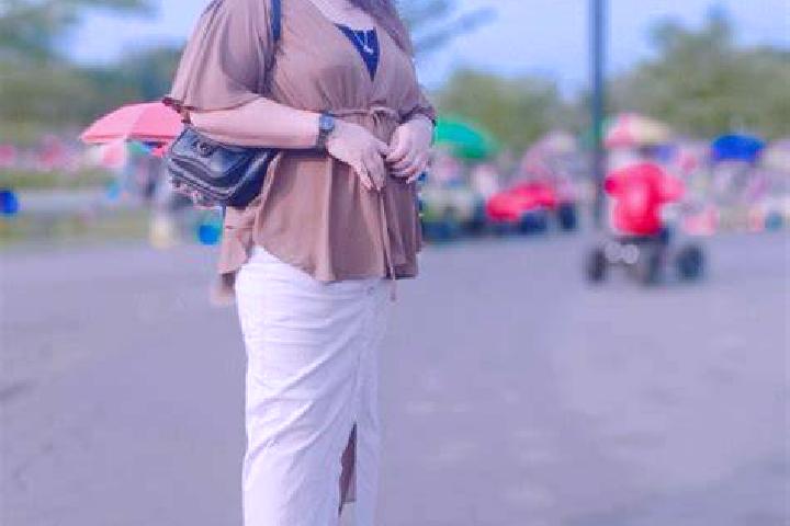 Abigail, 32 — Escort in Cikiwul Satu, Indonesia