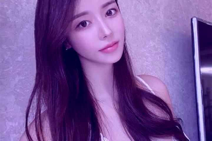 Abigail, 32 — Escort in Luoqiao, China