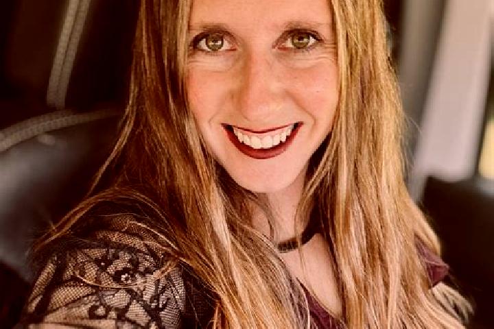 Abigail, 32 — Escort in Mount Carroll, United States