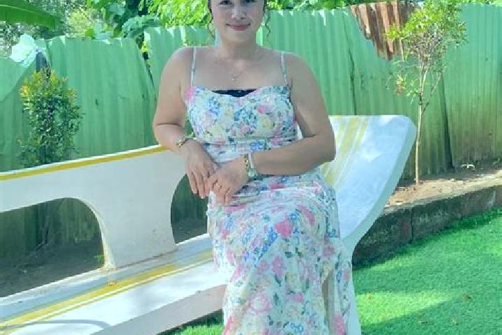 Abigail, 32 — Escort in Sinawilan, Philippines