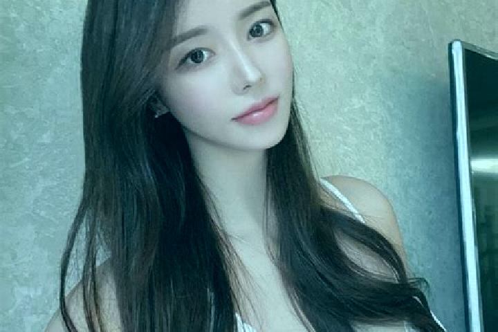 Abigail, 32 — Escort in Wuzhu, China