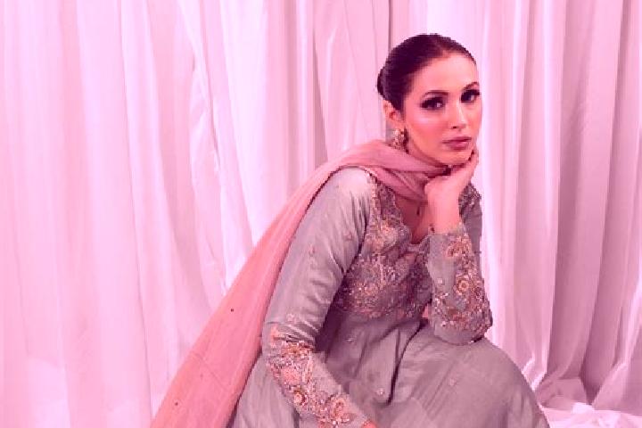 Abigail, 33 — Escort in Shahr-e Safa, Afghanistan