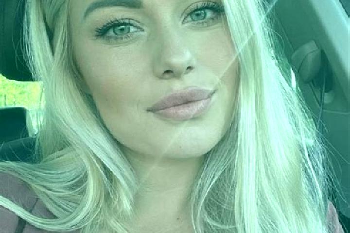 Abigail, 34, a blonde hazel-eyed caucasian companion based in Efeng. Offering GFE, Prostate Massage, 69, Domination. Available for incall and outcall, day an...