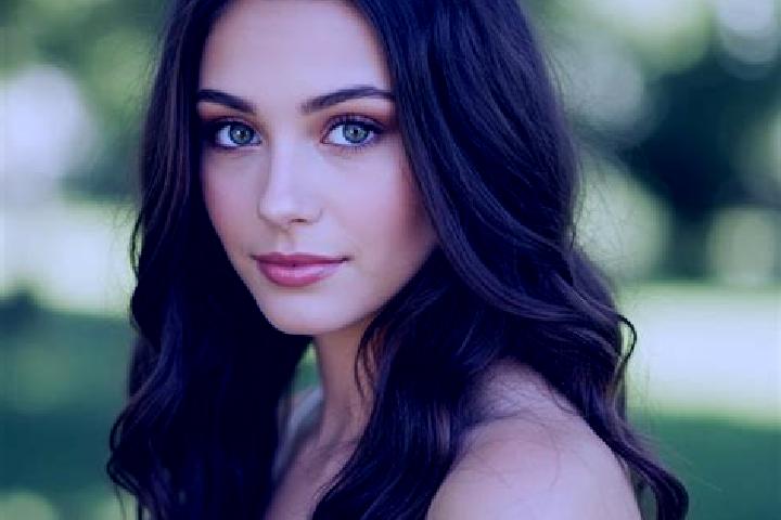 Abigail, 34, a brunette hazel-eyed european companion based in Flamanzi. Offering GFE, A-Level, 69, Striptease, OWO. Available for incall and outcall, day an...