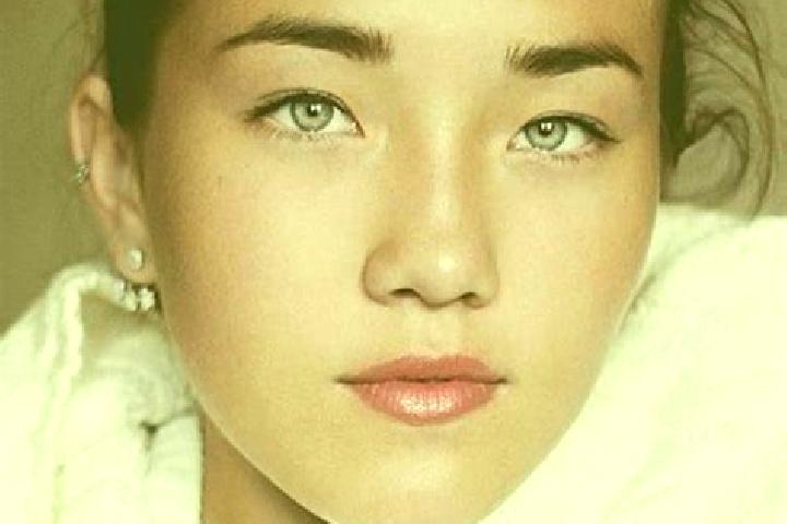 Abigail, 34, a chestnut grey-eyed caucasian companion based in La Serra. Offering Massage, Party Girl, Couples. Available for incall and outcall, overnight b...