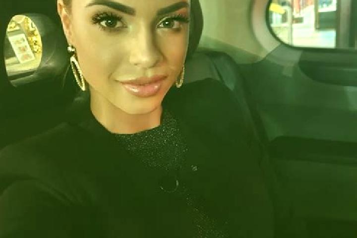 Abigail, 34, a red blue-eyed latina companion based in Dienzoukro. Offering Girlfriend Experience, Prostate Massage, Travel Companion, Dinner Date. Available...