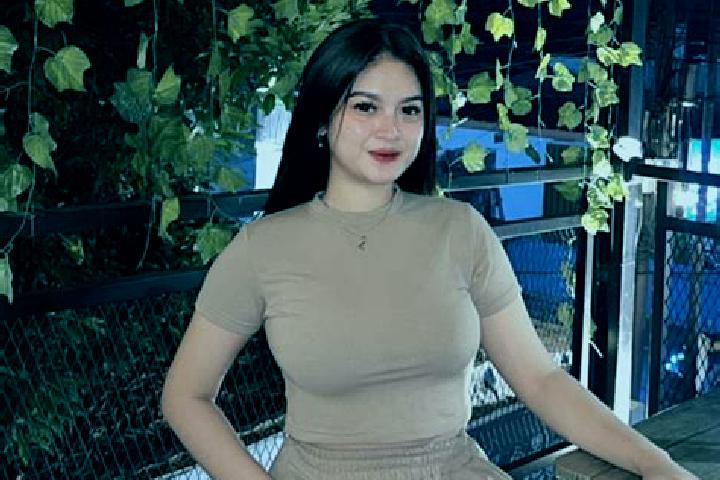 Abigail, 34 — Escort in Mawar, Indonesia