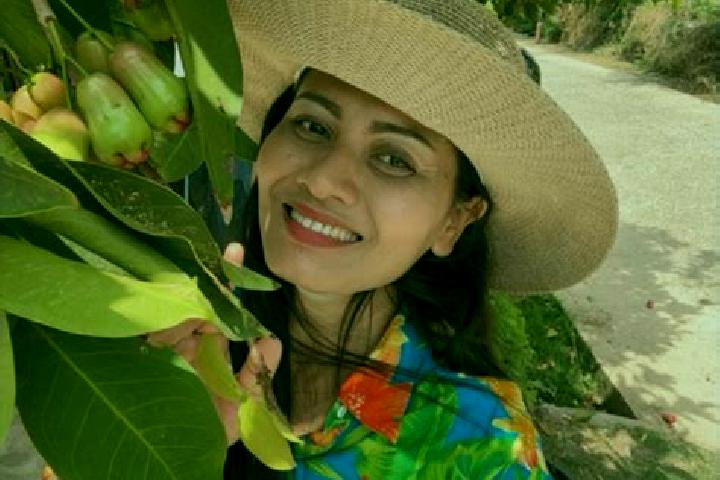 Abigail, 34 — Escort in Si Khoraphum, Thailand