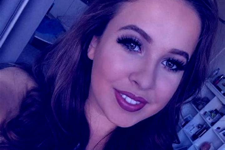 Abigail, 35, a brunette amber-eyed indian companion based in Frycovice. Offering CIM, A-Level, Prostate Massage, 69, Erotic Massage. Available for incall and...